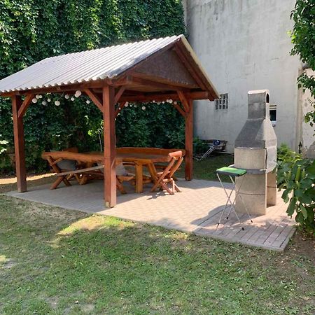 Holdfeny Apartman Siofok Exterior photo