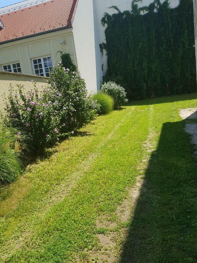 Holdfeny Apartman Siofok Exterior photo